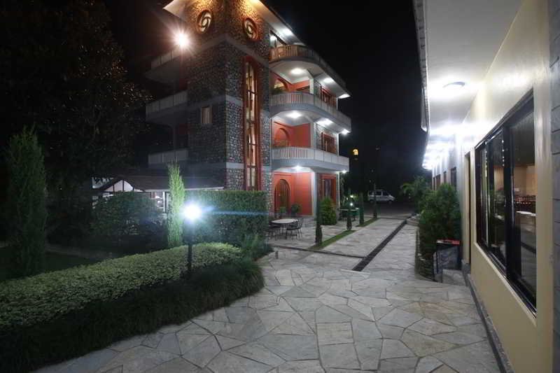Hotel Peninsula Pokhara Ngoại thất bức ảnh