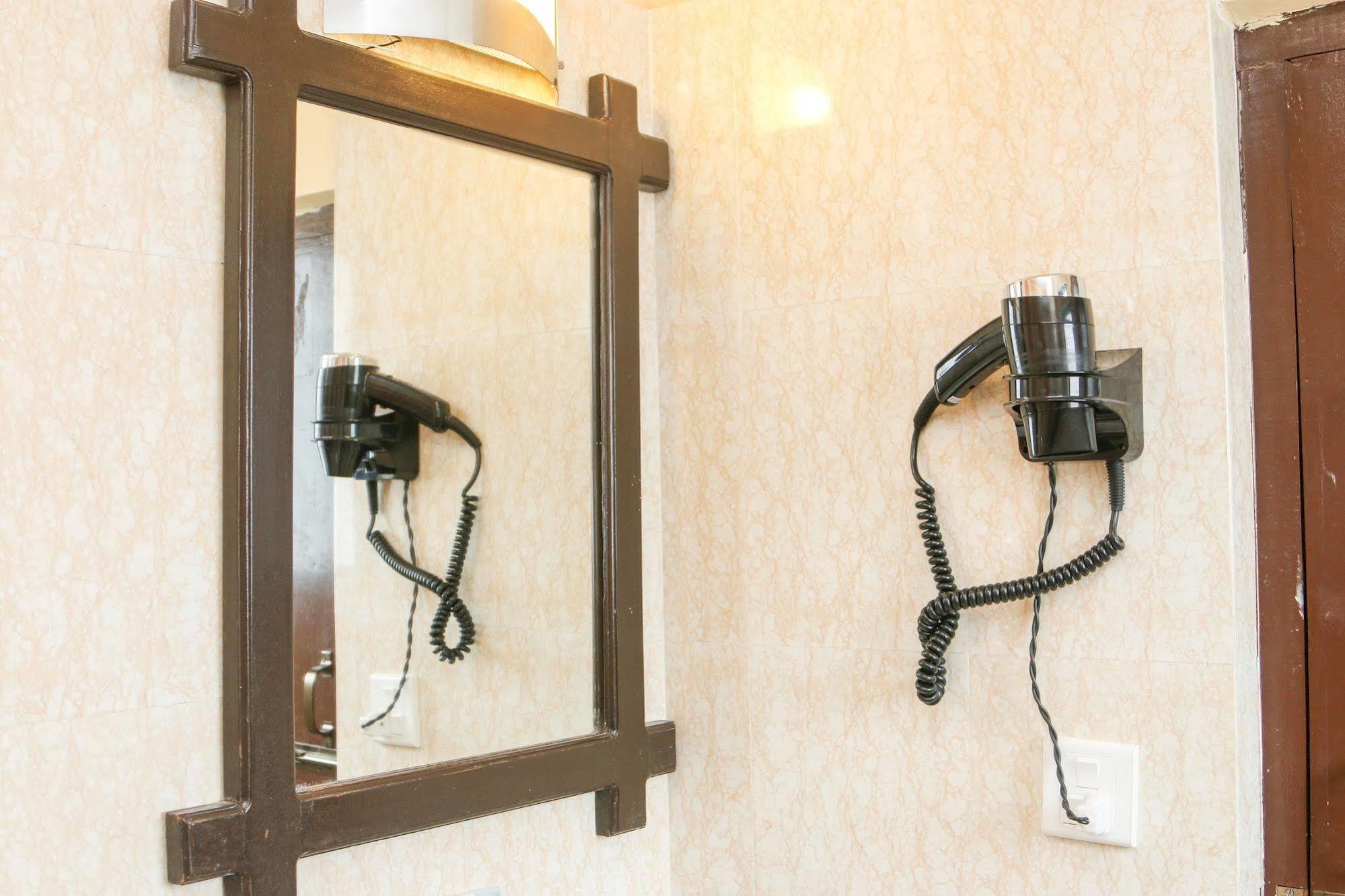 Hotel Peninsula Pokhara Ngoại thất bức ảnh